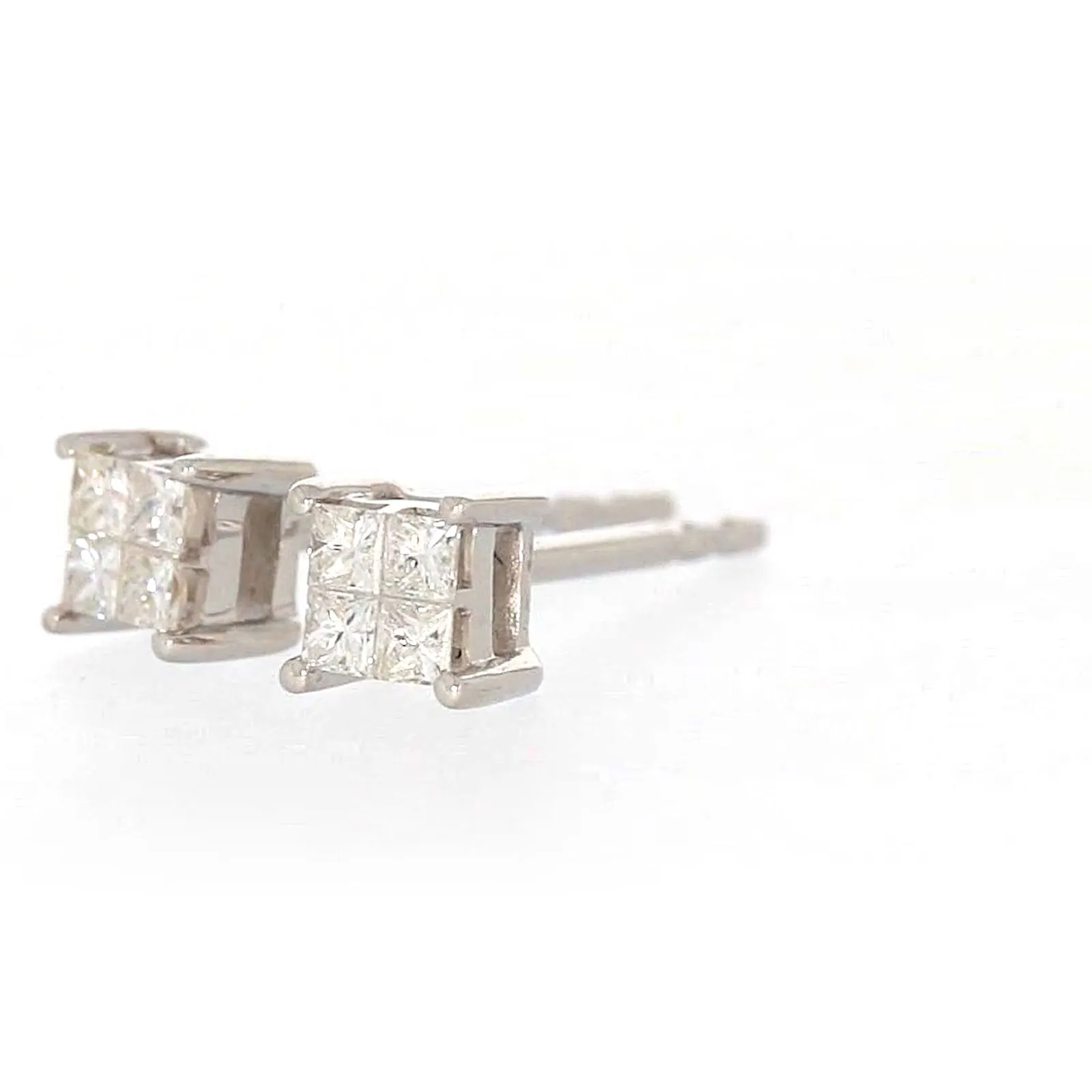 9ct White Gold Princess Cut with 0.15 CARAT tw of Diamonds Stud Earrings