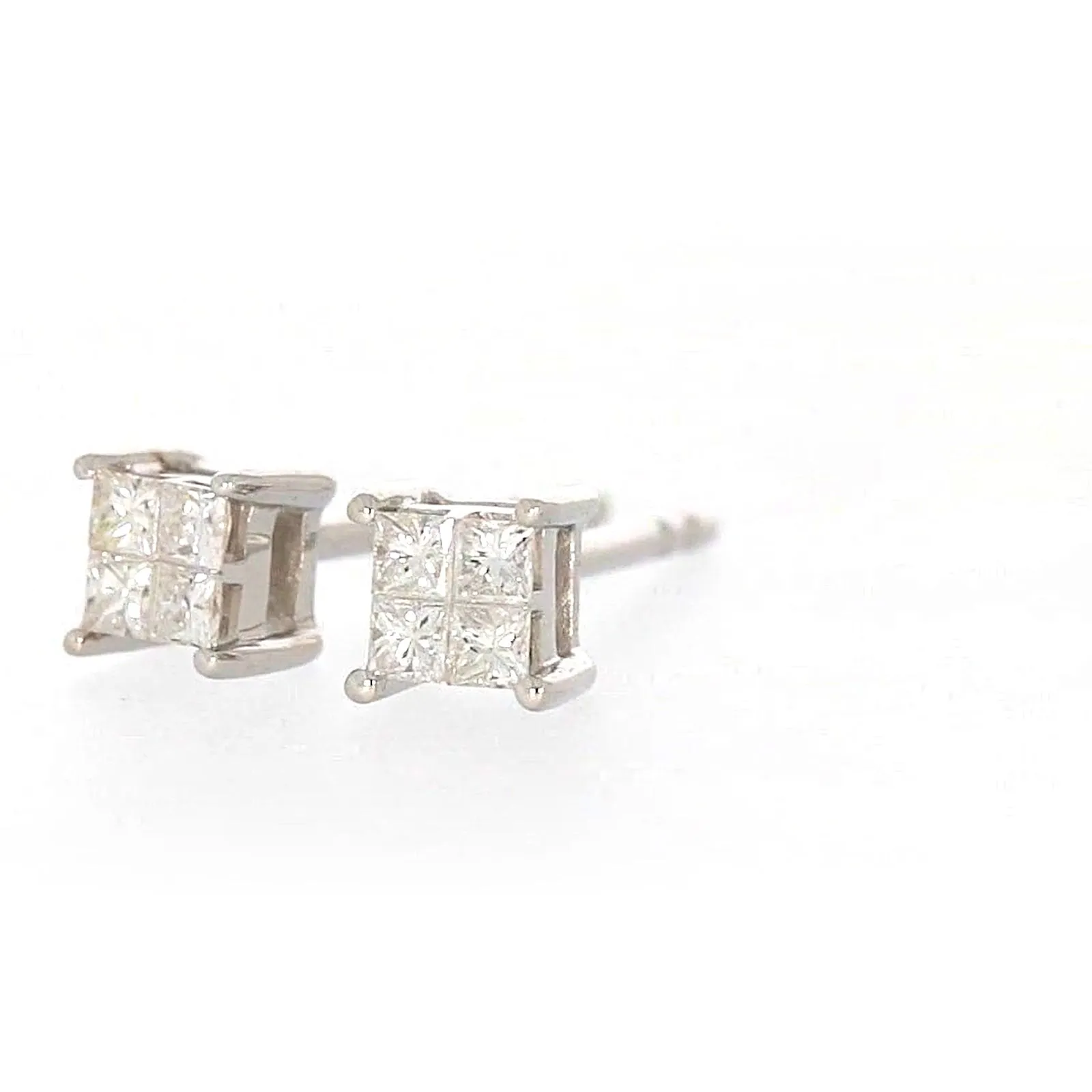 9ct White Gold Princess Cut with 0.15 CARAT tw of Diamonds Stud Earrings