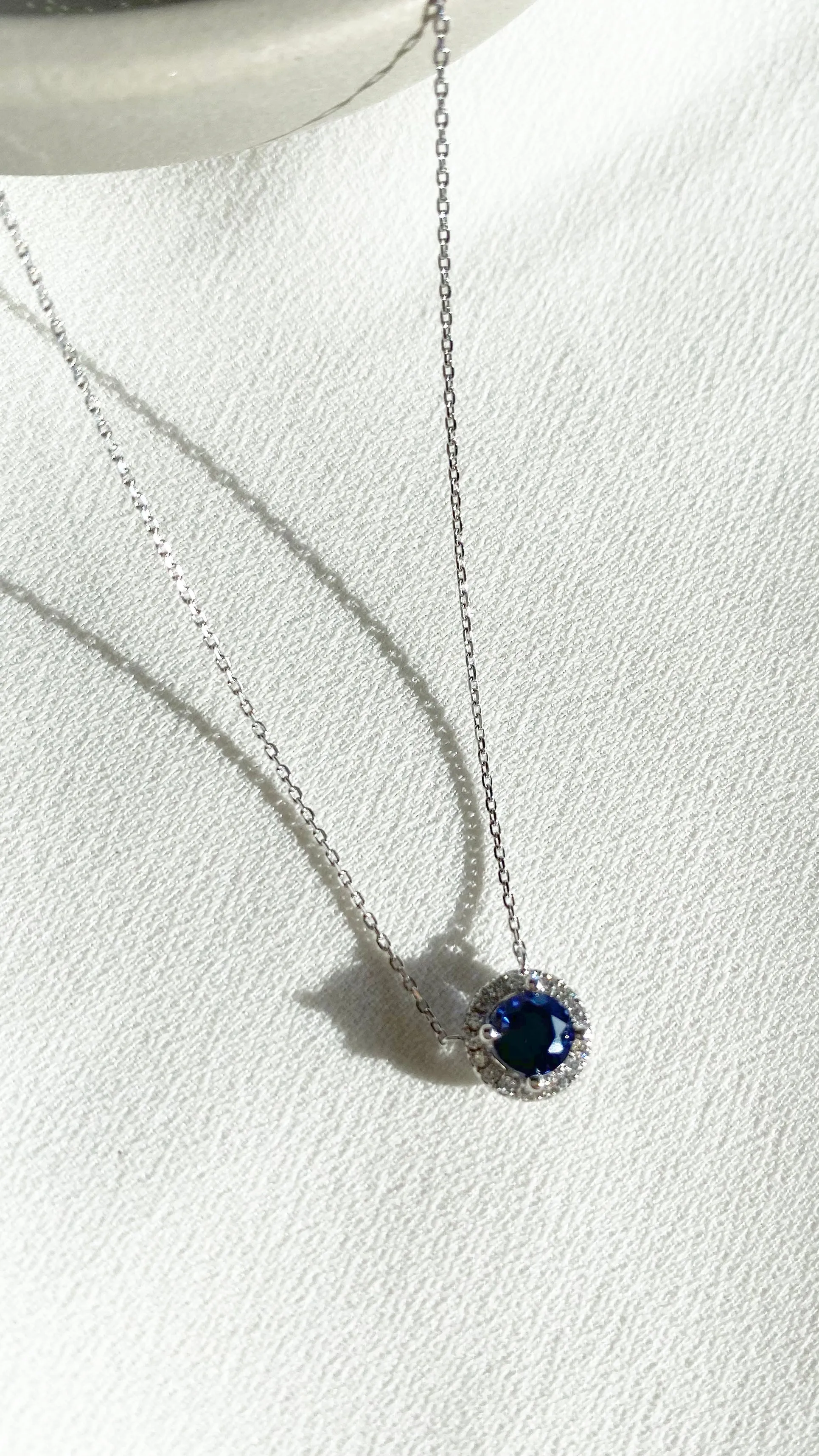 Cory Necklace 1.00ct 18K White Gold Sapphire