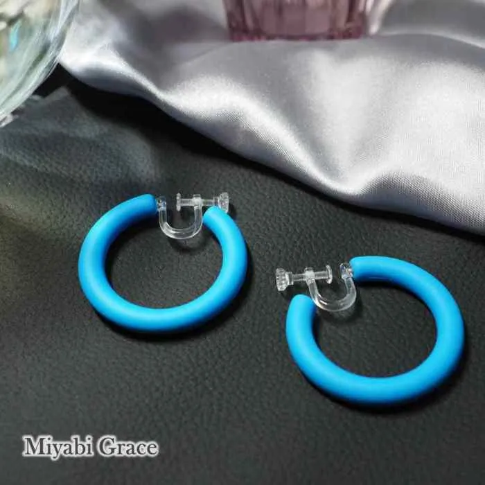 Red/Black/White/Green/Blue//Pink/Yellow 40 mm Invisible Clip On Hoop Screw-Back Earrings